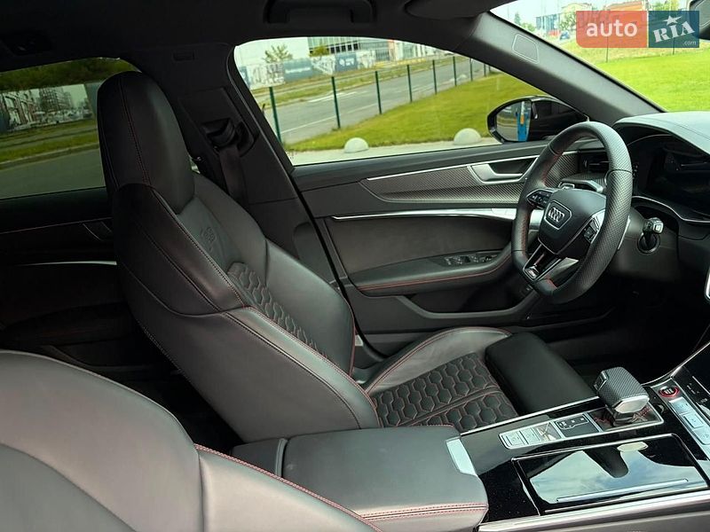 Универсал Audi RS6 2026 в Киеве