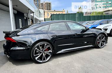 Лифтбек Audi RS7 Sportback 2021 в 