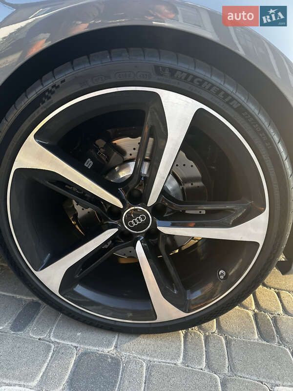 Лифтбек Audi RS7 Sportback 2016 в Киеве