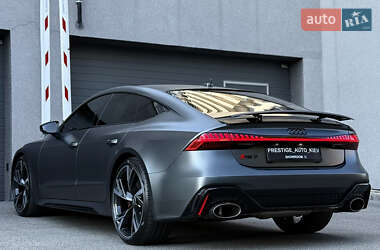 Лифтбек Audi RS7 Sportback 2021 в 