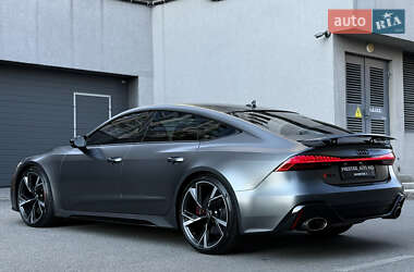 Лифтбек Audi RS7 Sportback 2021 в 