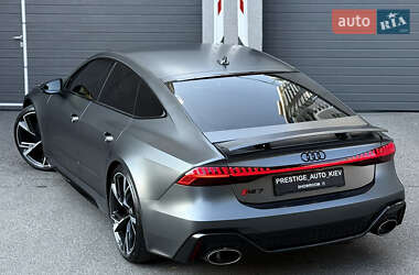 Лифтбек Audi RS7 Sportback 2021 в 