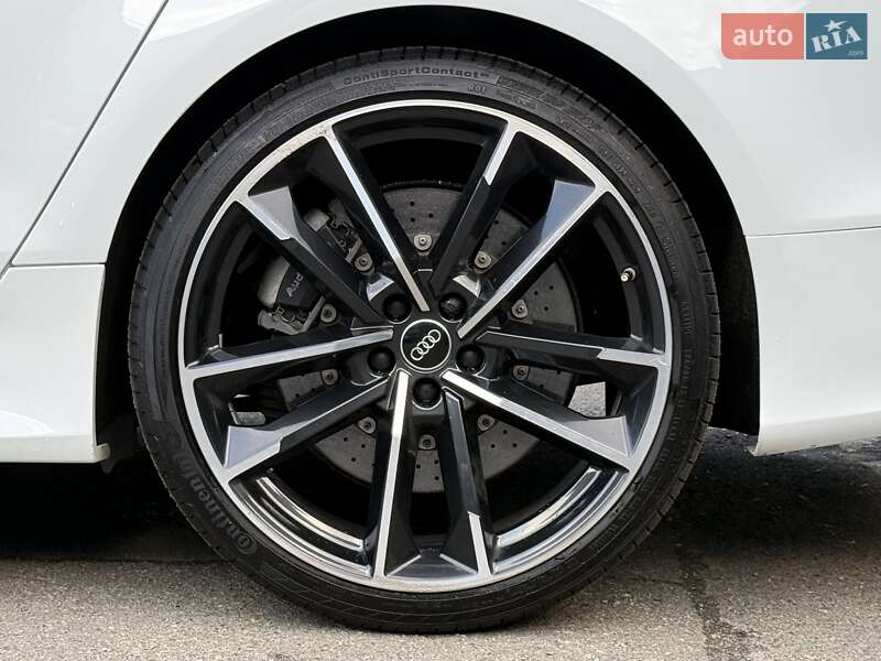 Лифтбек Audi RS7 Sportback 2016 в Киеве фото 18 Лифтбек Audi RS7 Sportback 2016 в Киеве