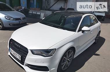 Седан Audi S3 2016 в Киеве