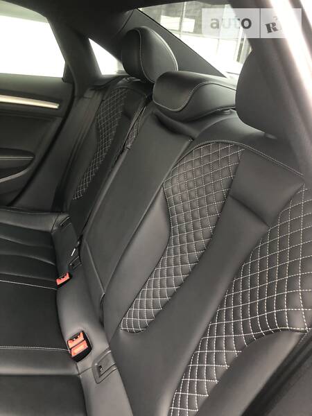 Седан Audi S3 2016 в Днепре