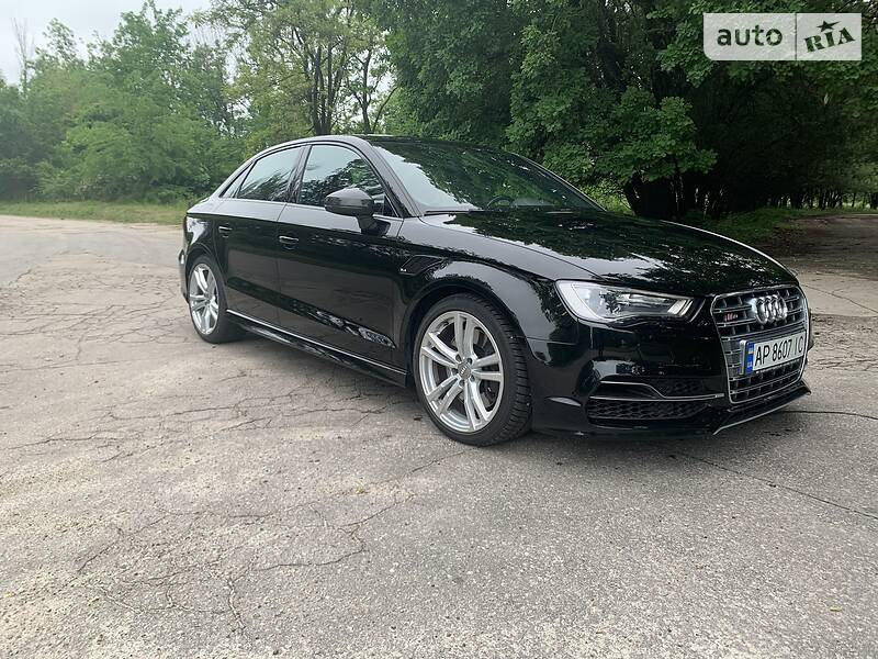 Седан Audi S3 2015 в Запоріжжі