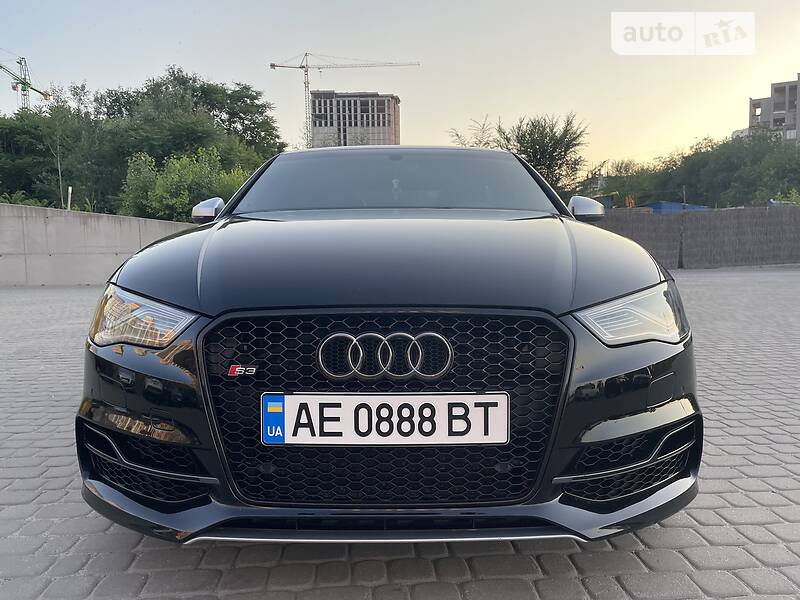 Седан Audi S3 2016 в Днепре