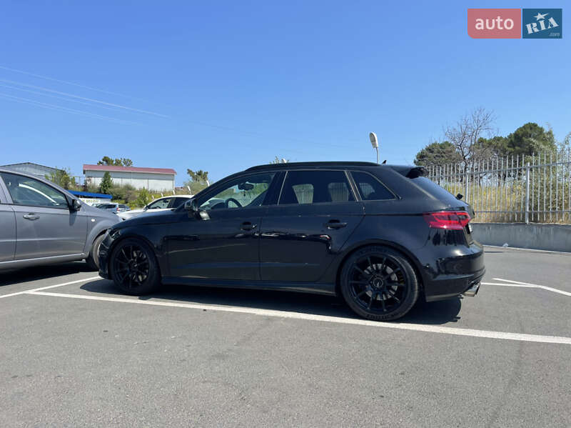 Хэтчбек Audi S3 2014 в Киеве