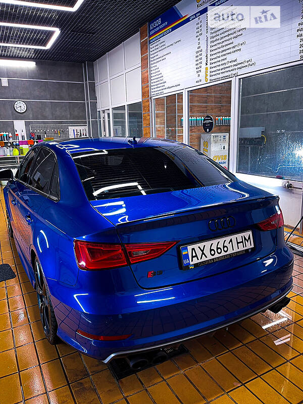 Седан Audi S3 2015 в Киеве