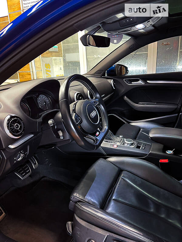 Седан Audi S3 2015 в Киеве