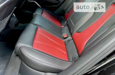 Седан Audi S3 2015 в 