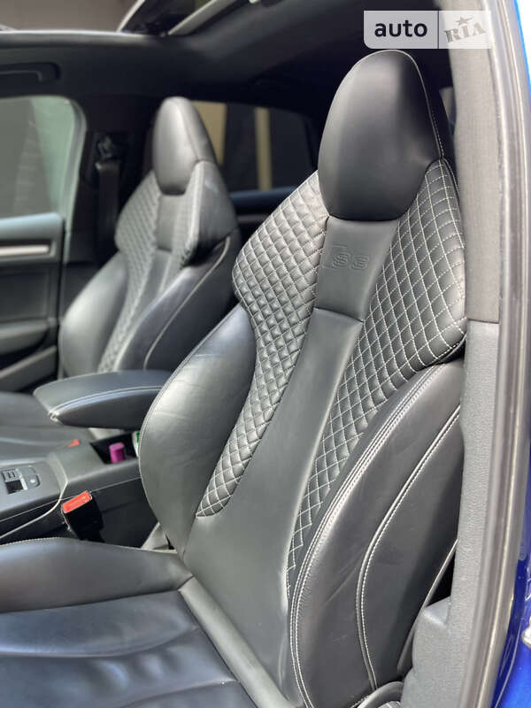 Седан Audi S3 2015 в Киеве