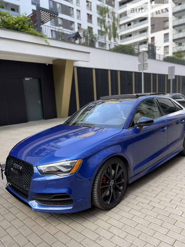 Седан Audi S3 2015 в Киеве