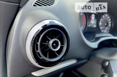 Седан Audi S3 2015 в 