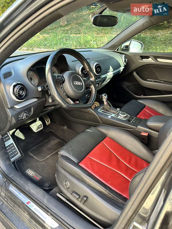 Седан Audi S3 2014 в Полтаве