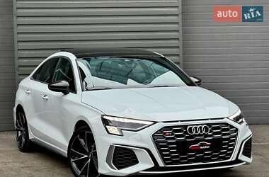 Седан Audi S3 2022 в Киеве