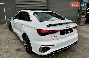 Седан Audi S3 2022 в Киеве