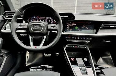 Седан Audi S3 2022 в Киеве