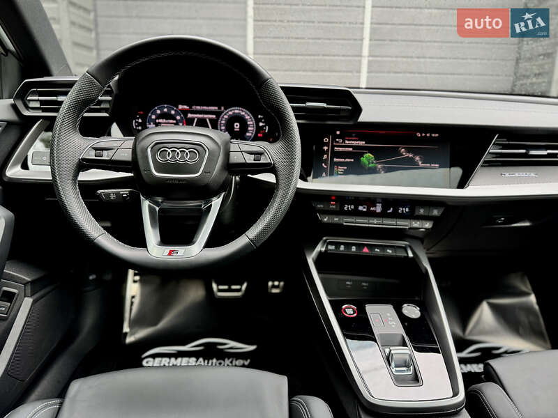 Седан Audi S3 2022 в Киеве