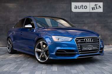 Седан Audi S3 2014 в Киеве