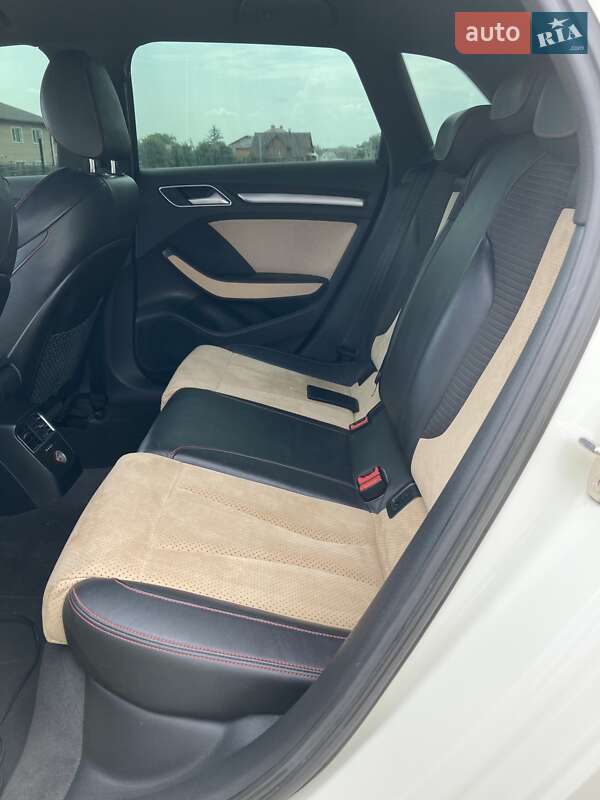 Хэтчбек Audi S3 2014 в Киеве