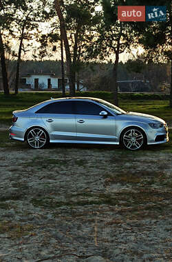 Седан Audi S3 2015 в Черкасах Седан Audi S3 2015 в Черкасах