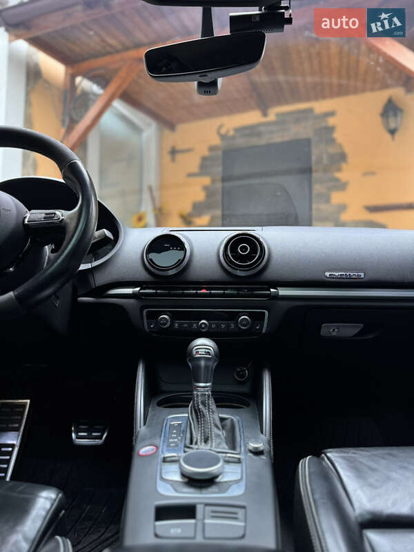 Седан Audi S3 2015 в Черкассах