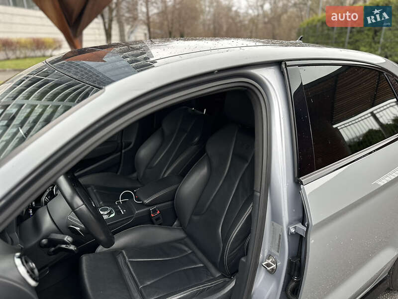 Седан Audi S3 2016 в Киеве
