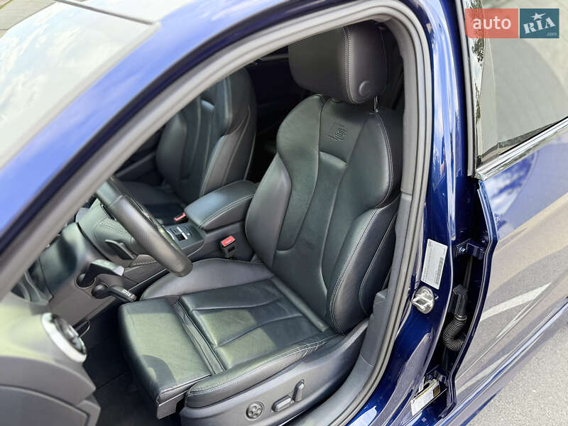 Седан Audi S3 2017 в Киеве