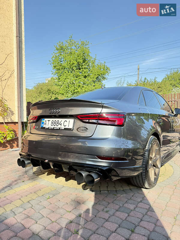 Седан Audi S3 2017 в Коломые