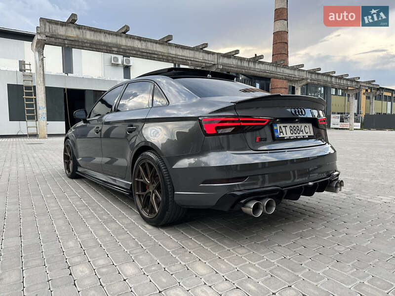 Седан Audi S3 2017 в Коломые