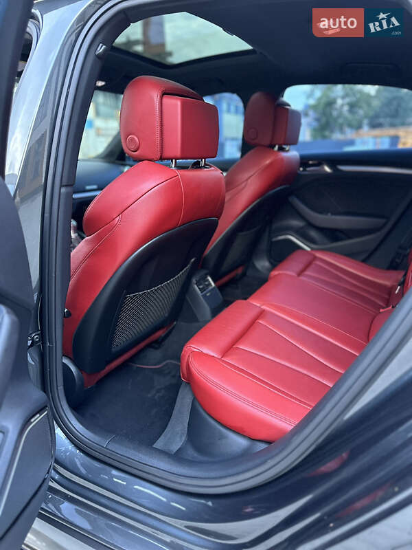 Седан Audi S3 2017 в Коломые