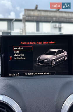 Седан Audi S3 2017 в 