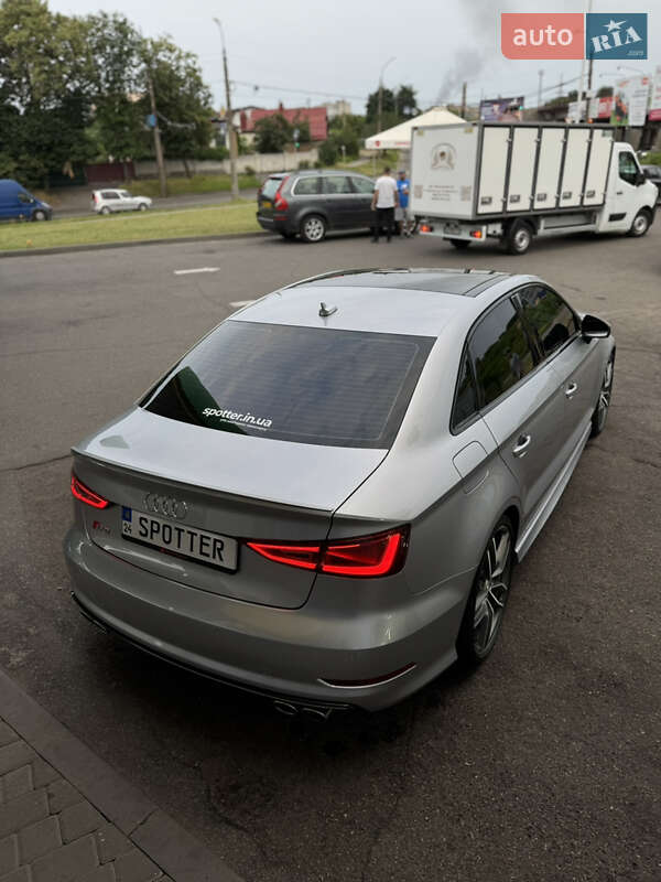 Седан Audi S3 2015 в Черкассах