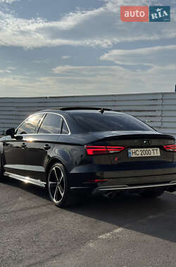 Седан Audi S3 2017 в 