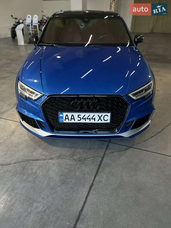 Седан Audi S3 2018 в Киеве