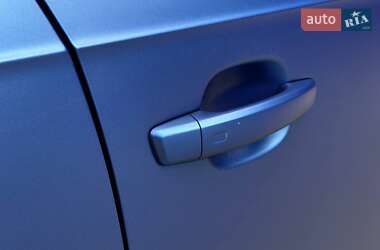 Хэтчбек Audi S3 2015 в 
