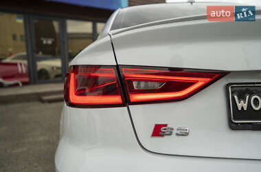 Седан Audi S3 2015 в 