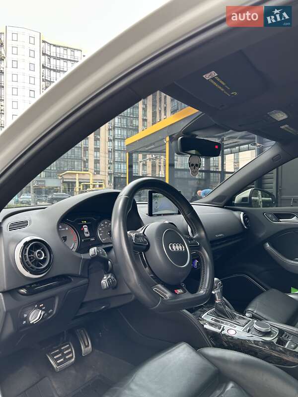 Седан Audi S3 2015 в Днепре