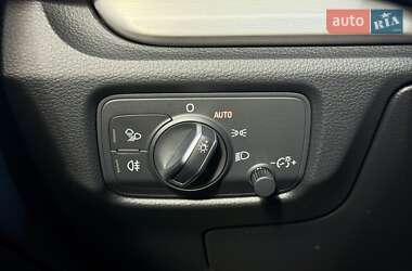 Седан Audi S3 2020 в 
