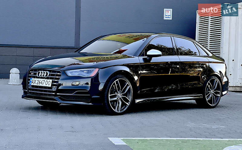 Седан Audi S3 2014 в Киеве