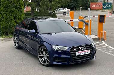 Седан Audi S3 2017 в 