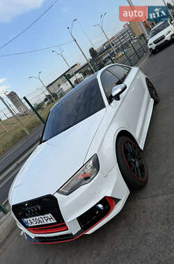 Седан Audi S3 2016 в 