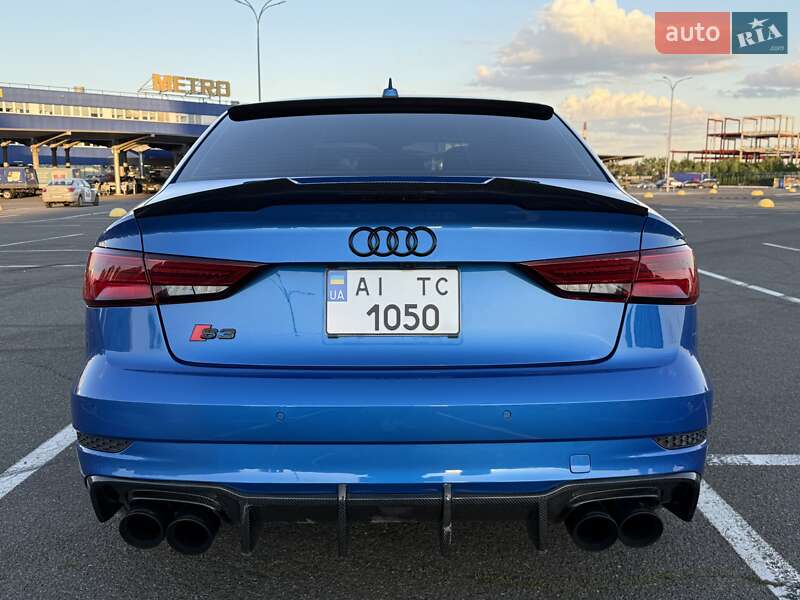 Седан Audi S3 2017 в Киеве