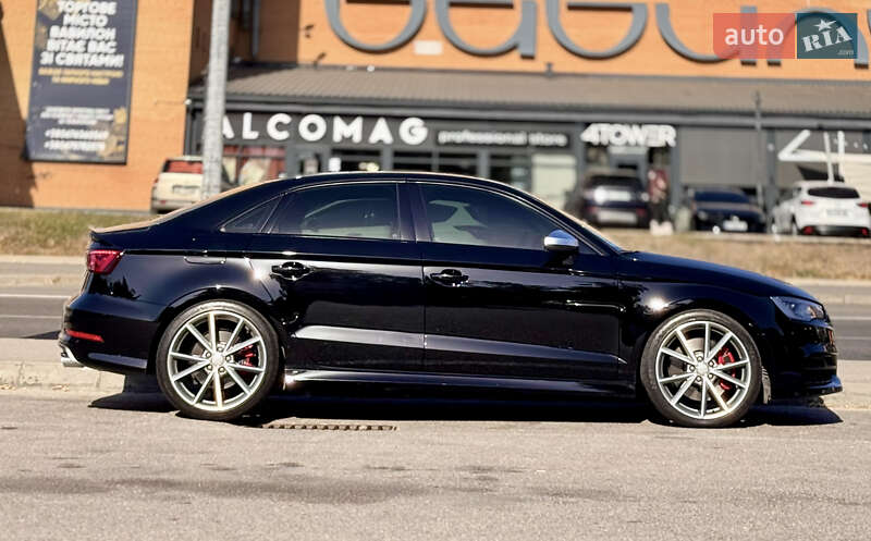 Седан Audi S3 2016 в Днепре