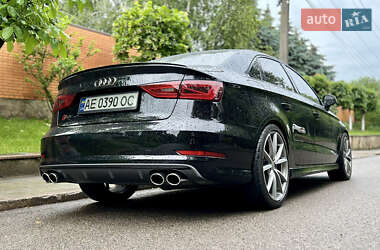 Седан Audi S3 2016 в Днепре