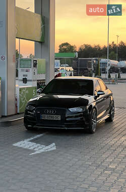 Седан Audi S3 2016 в Днепре