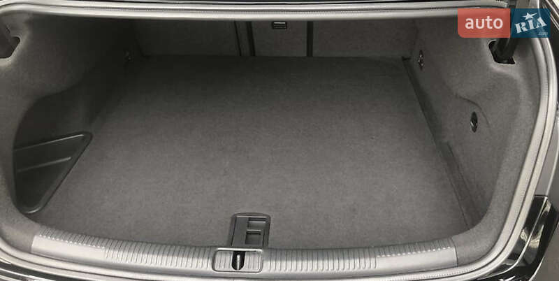 Седан Audi S3 2016 в Днепре