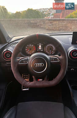 Седан Audi S3 2015 в 