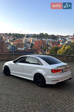 Седан Audi S3 2015 в 